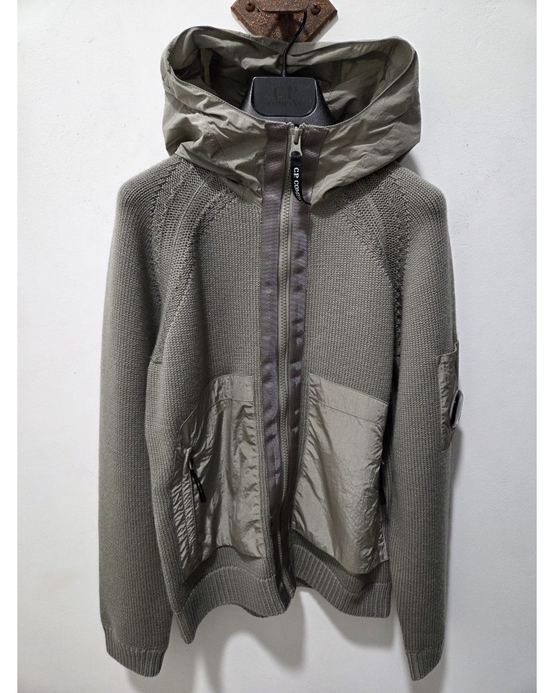 CP COMPANY VESTE BI-MATIERE NYLON ET MAILLE