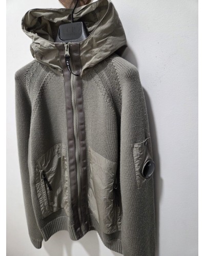 CP COMPANY VESTE BI-MATIERE NYLON ET MAILLE